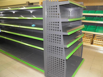 Obchodní nábytok regály chladiacé regály pokladničné boxy vybavenie predajní a skladov s prvej ruky Poľsko